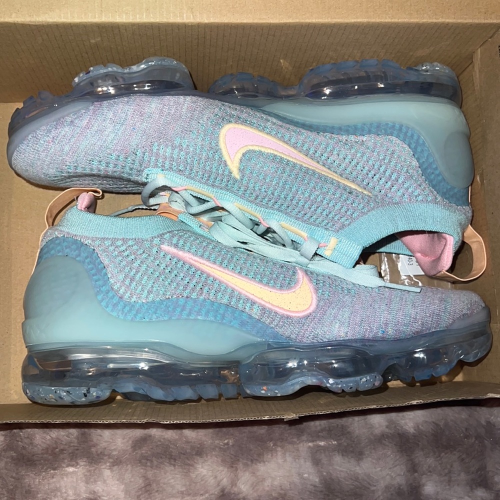 W AIR VAPORMAX 2021 FK